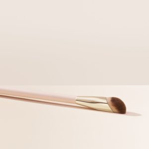 liquid touch concealer brush