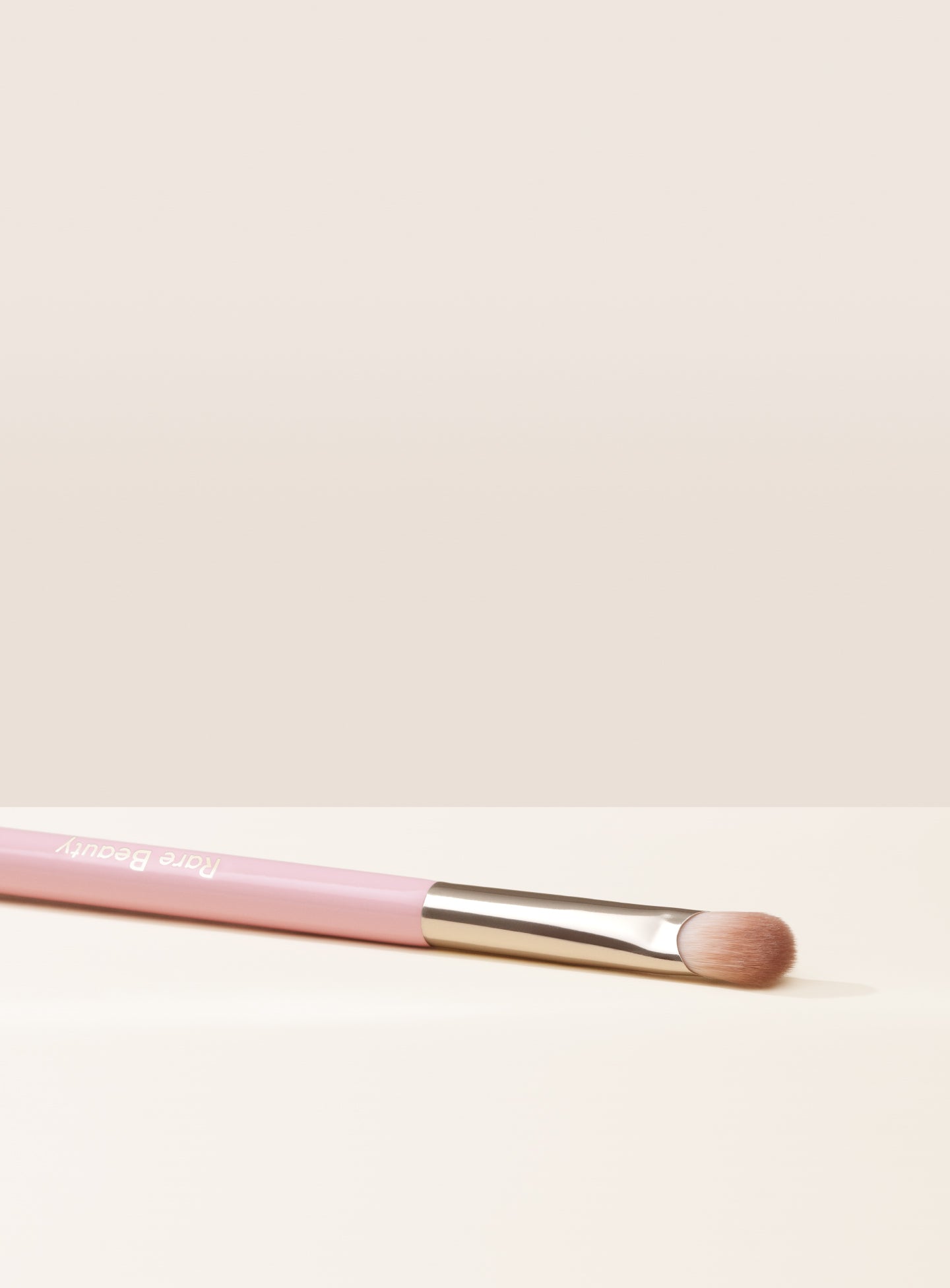 stay vulnerable all over eyeshadow brush stay vulnerable all over eyeshadow brush