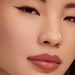 perfect strokes matte liquid liner brown