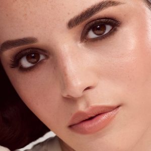 essential neutrals eyeshadow palette